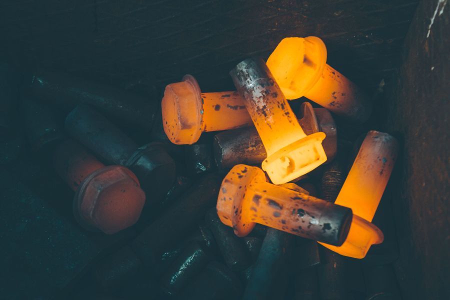 Prometall srl - Bulloni stampato a caldo